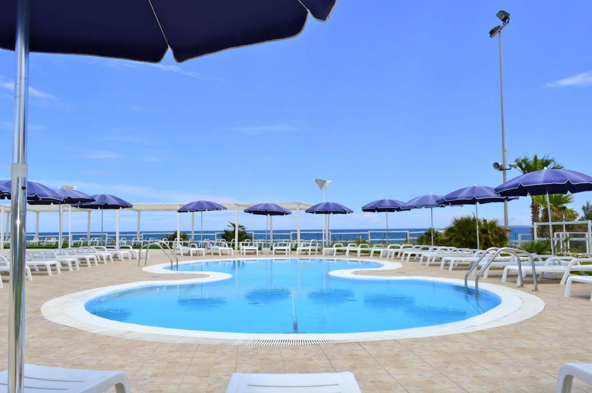 Villaggio San Giovanni San Giorgio Ionico Esterno foto